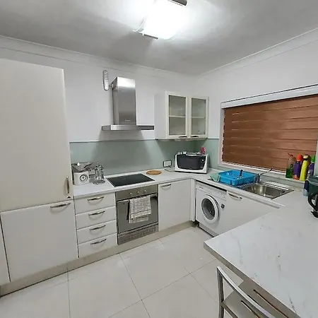 Two Bedroom Whole Close To The Sea דירה Saint Julian's