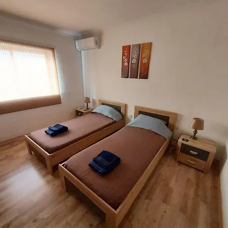 Two Bedroom Whole Close To The Sea San Ġiljan